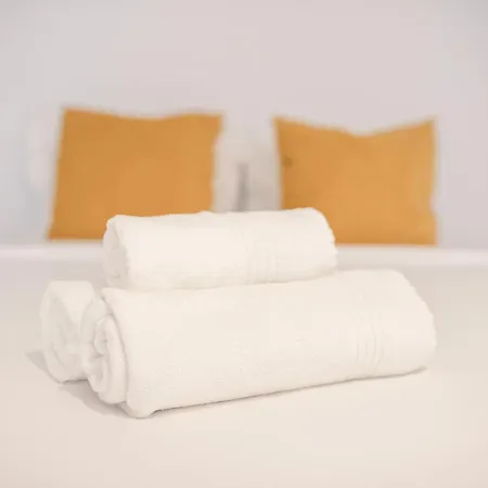 Alameda Terrace By Homing דירה *