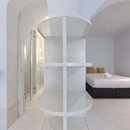 Alameda Terrace By Homing *